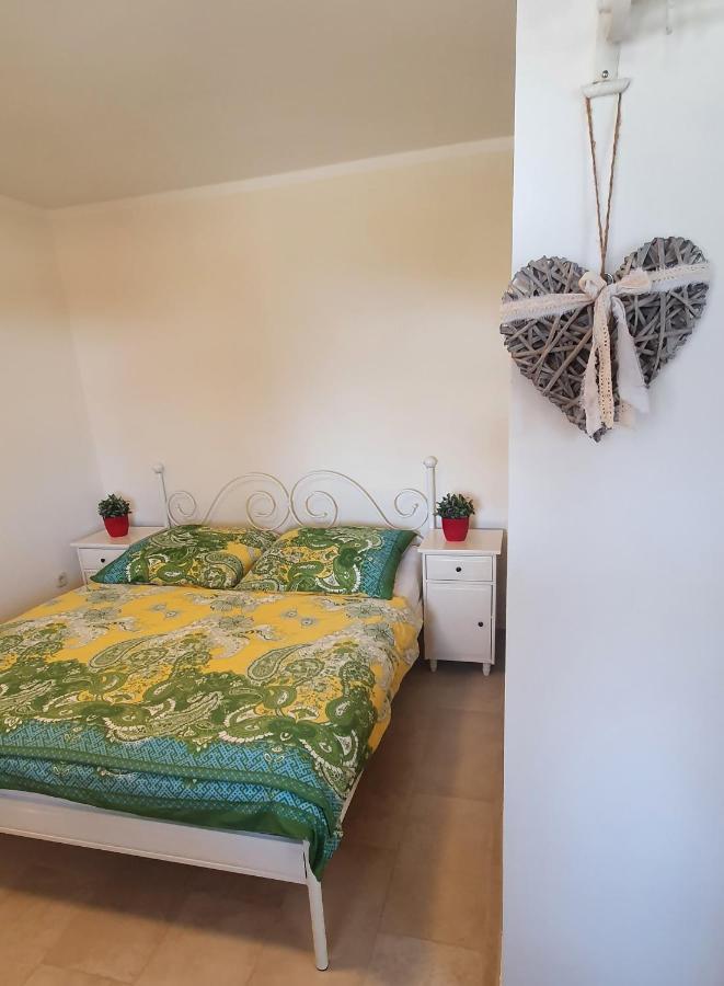 Apartments Ruzic Njivice Szoba fotó
