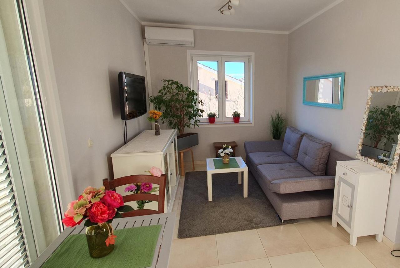 Apartments Ruzic Njivice Szoba fotó