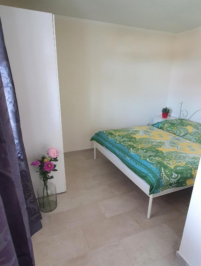 Apartments Ruzic Njivice Szoba fotó